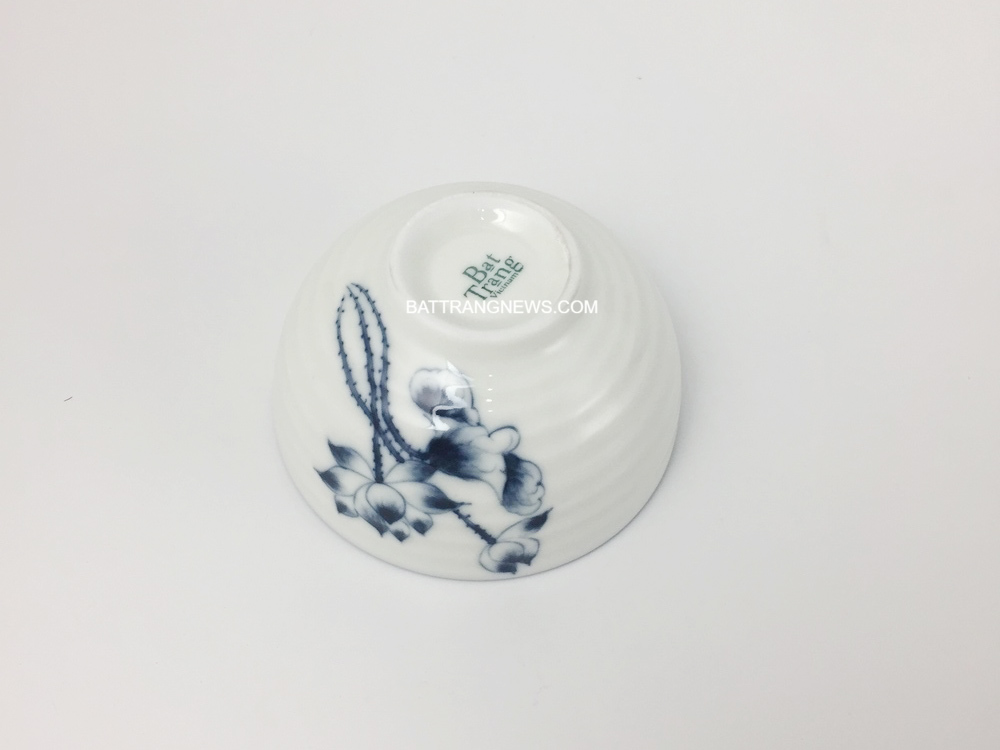 Bộ bát đĩa Bát Tràng men kem vẽ sen lam 5